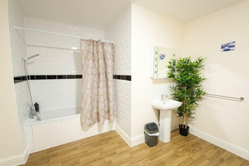 The Broadmead Forest - Spacious City Centre 3Bdr Apartment Bristol Exteriér fotografie
